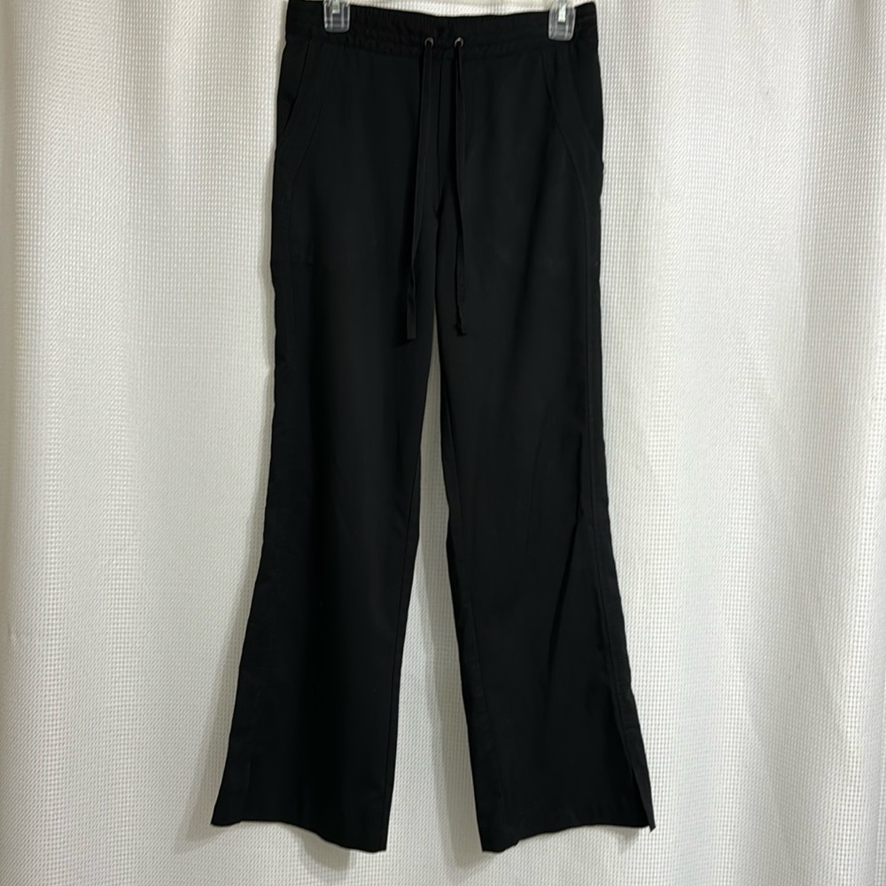 Women’s Purple Label black scrub pants.  Size S